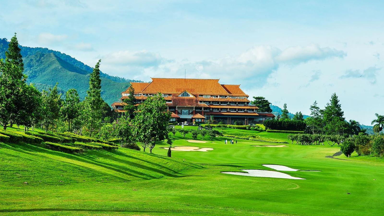 Jatinangor National Golf & Resort Экстерьер фото