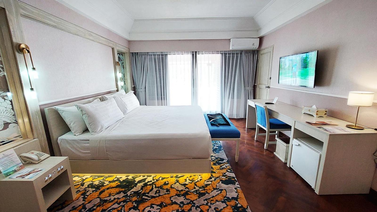 Jatinangor National Golf & Resort Экстерьер фото