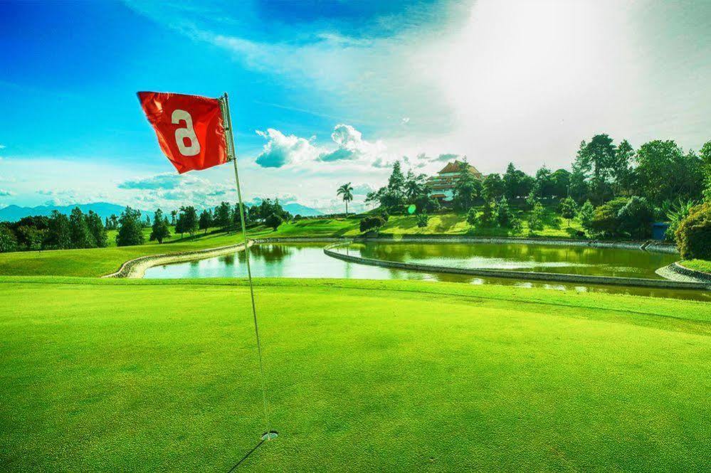 Jatinangor National Golf & Resort Экстерьер фото